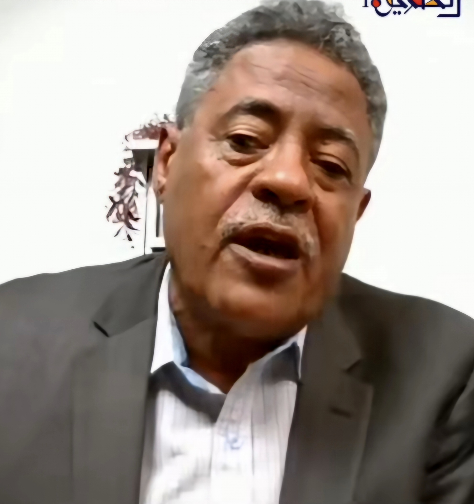 حوار مع الأستاذ محمد لطيف 